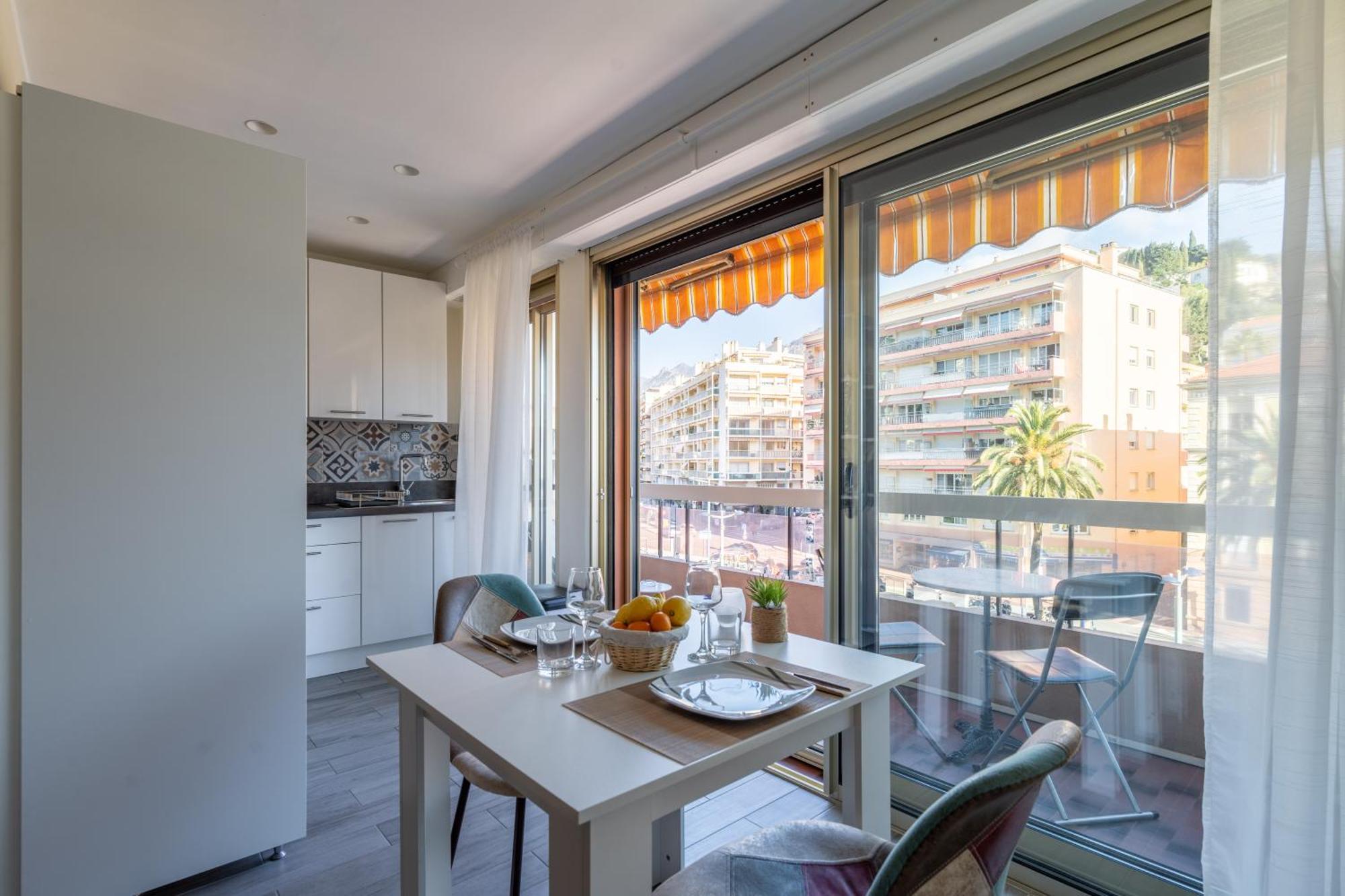 Fabuleux Appartement 2 Personnes Au Coeur De Menton, Climatise Et Proche Gares Routiere Et Sncf المظهر الخارجي الصورة