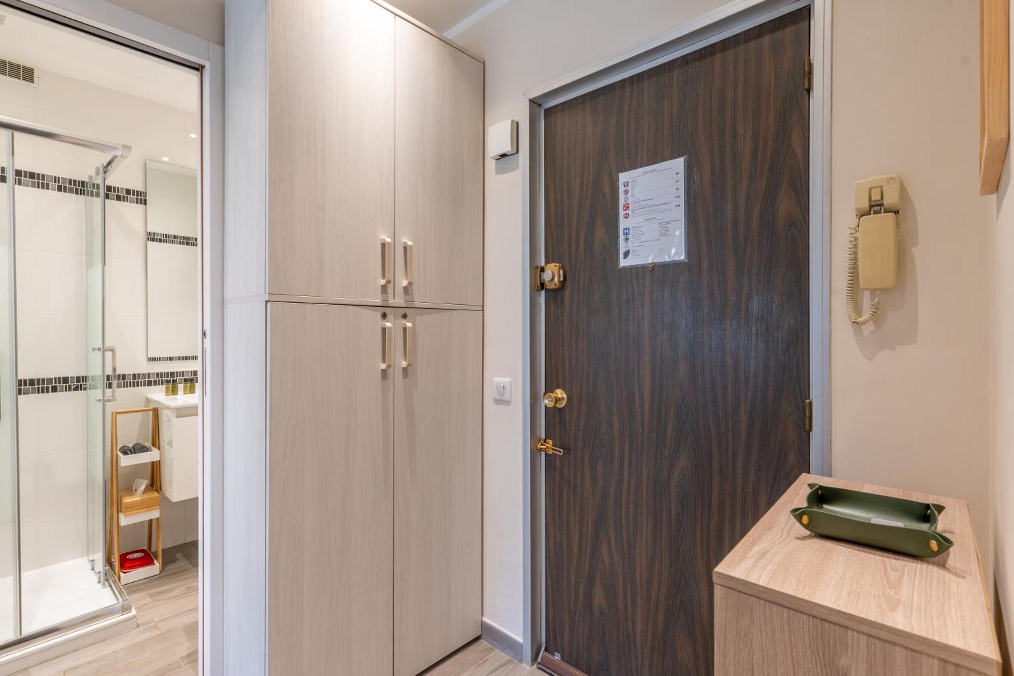 Fabuleux Appartement 2 Personnes Au Coeur De Menton, Climatise Et Proche Gares Routiere Et Sncf المظهر الخارجي الصورة