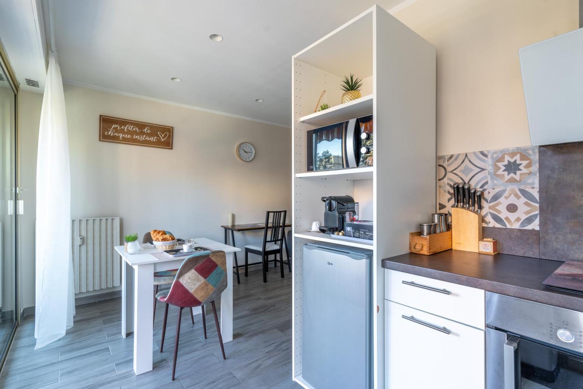 Fabuleux Appartement 2 Personnes Au Coeur De Menton, Climatise Et Proche Gares Routiere Et Sncf المظهر الخارجي الصورة